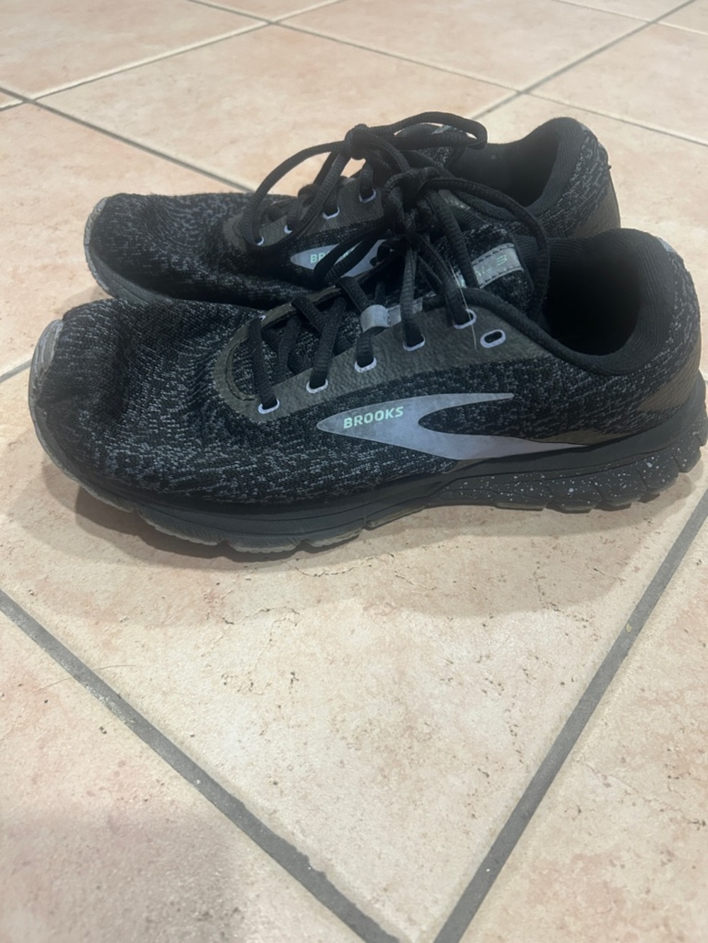 Brooks Ghost Women's Black & Gray Knit Athletic Running Shoes